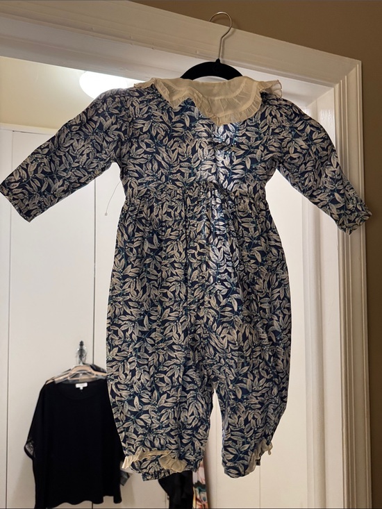 mousefeathers Other - Blue Leaf-Print Baby Matching Set with Cream Ruffle Collar